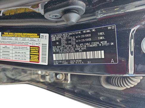 Used 2022 Toyota Highlander Limited FWD image 33