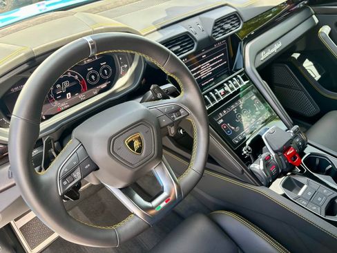 Used 2024 Lamborghini Urus S AWD/4WD image 14