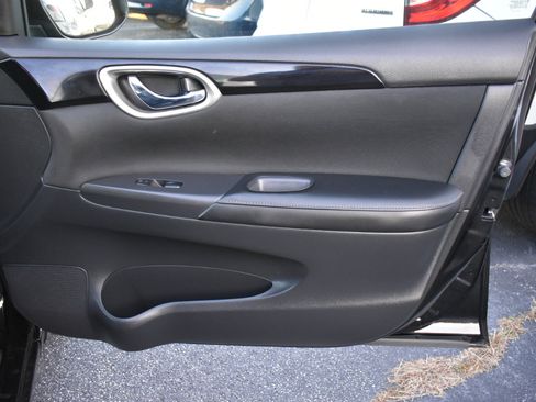 Used 2019 Nissan Sentra SV image 34