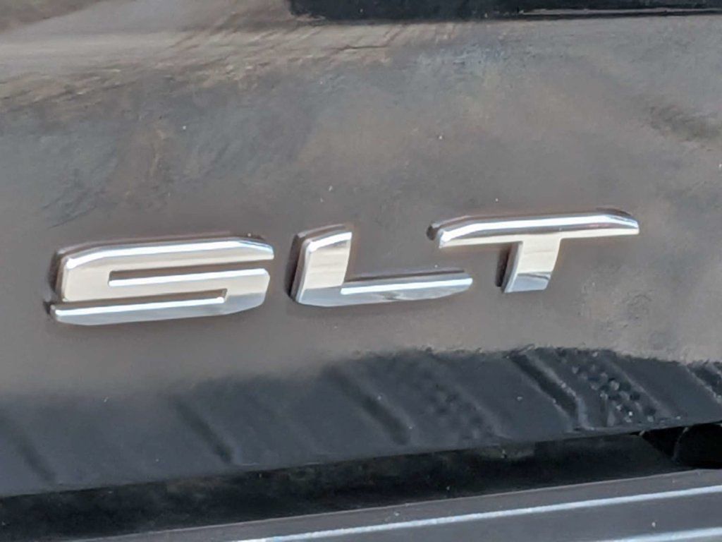 Used 2025 GMC Sierra 1500 SLT RWD image 18