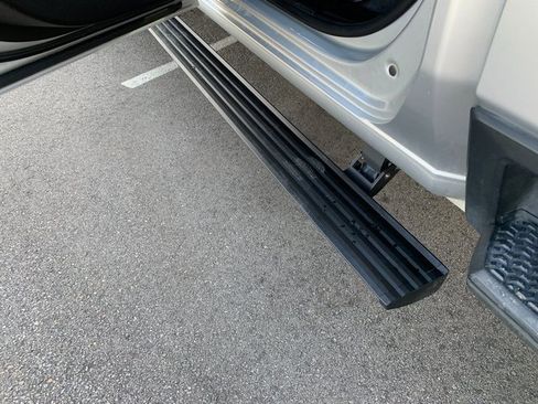 Used 2023 GMC Sierra 2500 Denali w/ Denali Ultimate Package image 14