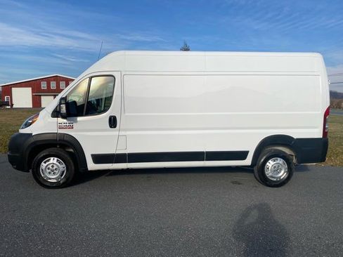 Used 2021 RAM ProMaster 2500 w/ Convenience Group image 2