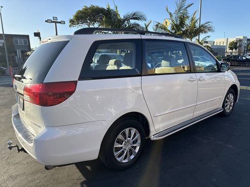Used 2004 Toyota Sienna CE image 5
