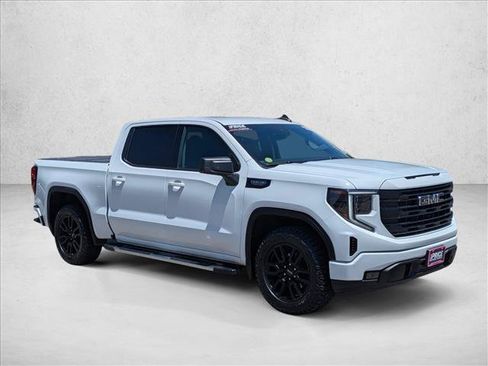 Used 2023 GMC Sierra 1500 Elevation AWD/4WD image 4