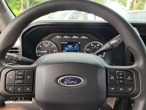 Used 2024 Ford F250 XL w/ STX Appearance Package AWD/4WD image 29