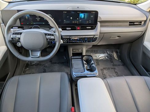 Used 2025 Hyundai Ioniq 5 SEL image 29