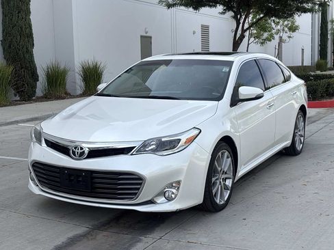 Used 2014 Toyota Avalon XLE Touring FWD image 7