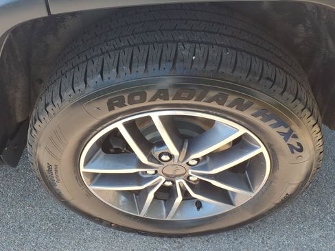 Used 2020 Jeep Grand Cherokee Limited AWD/4WD image 6
