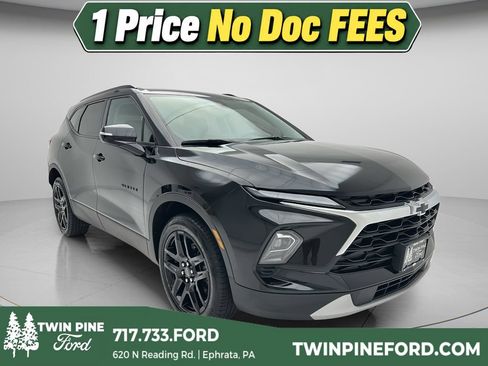 Used 2024 Chevrolet Blazer LT AWD/4WD image 1