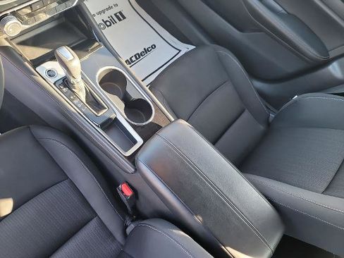 Used 2023 Nissan Altima 2.5 SV image 19