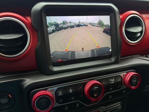 Used 2021 Jeep Wrangler Unlimited Rubicon AWD/4WD image 57