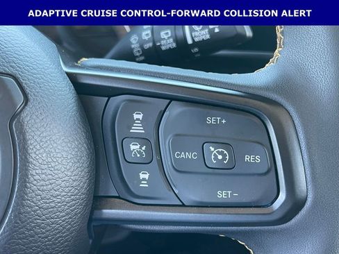 Used 2024 Jeep Wrangler Unlimited w/ Convenience Group AWD/4WD image 12