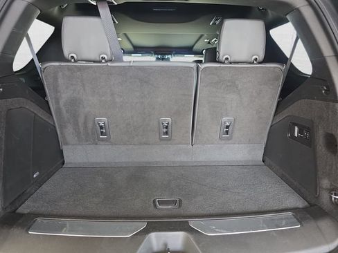 Certified 2023 Cadillac Escalade Premium Luxury AWD/4WD image 13