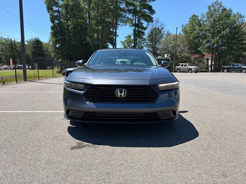 Used 2024 Honda Accord EX image 3