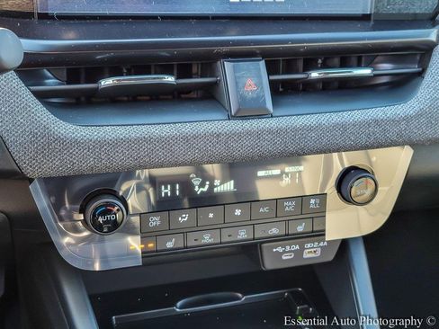 New 2026 Subaru Outback Premium image 18