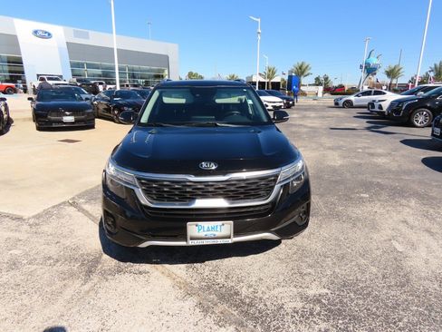 Used 2021 Kia Seltos EX image 5