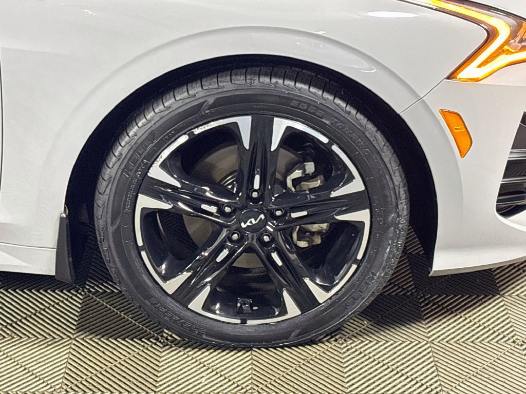 Used 2022 Kia K5 GT-Line w/ GT-Line Awd Premium Package image 24