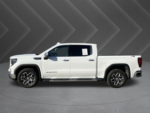 Used 2023 GMC Sierra 1500 SLT w/ SLT Premium Package image 2