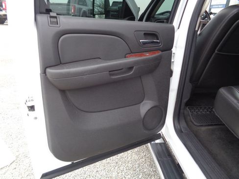 Used 2011 Chevrolet Silverado 3500 LTZ w/ Snow Plow Prep Package image 53