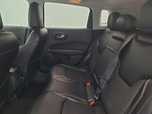 Used 2018 Jeep Compass Latitude w/ Popular Equipment Group AWD/4WD image 18