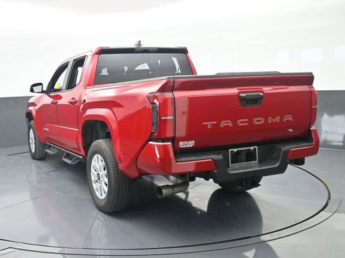 Used 2025 Toyota Tacoma SR5 image 4
