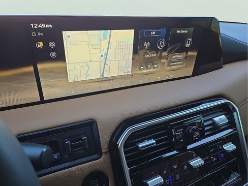 Used 2025 Nissan Armada Platinum Reserve w/ Convenience Package image 20