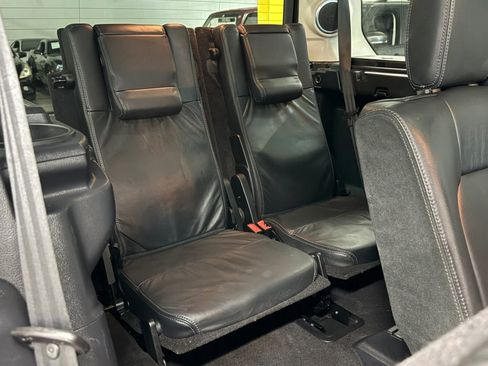 Used 2014 Land Rover LR4 HSE LUX image 20