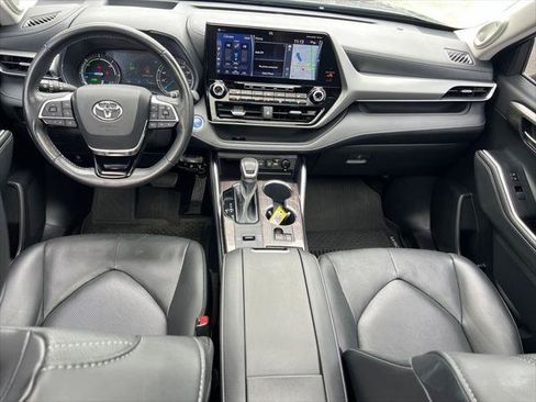 Certified 2021 Toyota Highlander Platinum AWD/4WD image 20