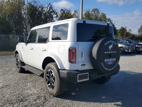 New 2025 Ford Bronco Outer Banks image 8