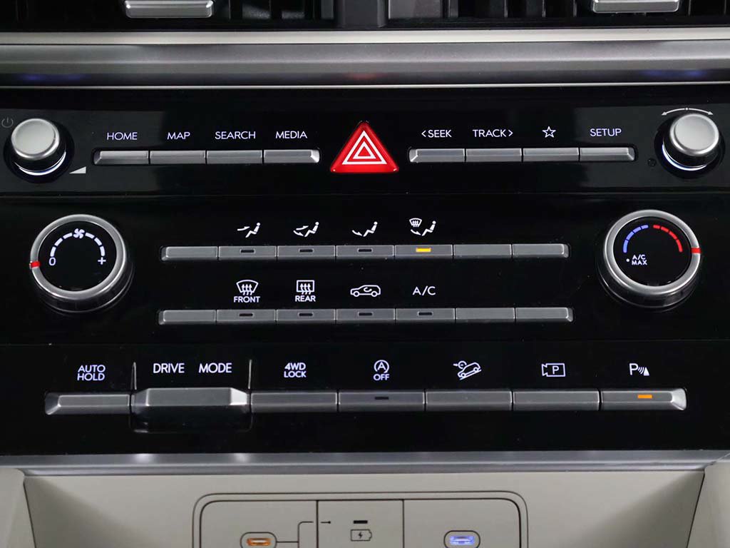 Certified 2024 Hyundai Santa Fe SE AWD/4WD image 43