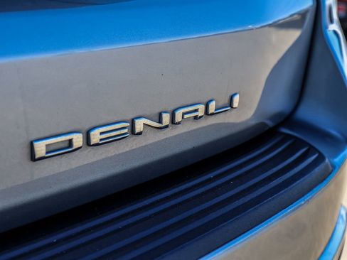 Used 2023 GMC Yukon Denali AWD/4WD image 12