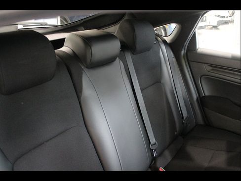 Certified 2024 Honda Civic Sport image 17