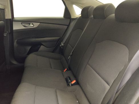 Used 2020 Kia Forte LXS FWD image 18