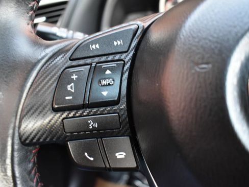 Used 2016 MAZDA MAZDA3 i Grand Touring image 22