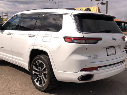 Used 2023 Jeep Grand Cherokee L Overland w/ Advanced Protech Group III image 6