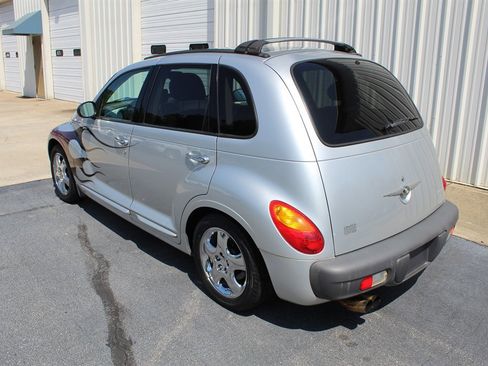 Used 2001 Chrysler PT Cruiser image 4