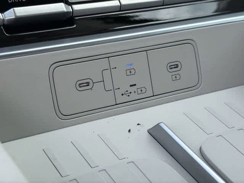 New 2026 Hyundai Santa Fe SE FWD image 22
