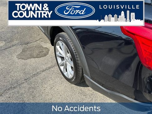 Used 2022 Ford Explorer Platinum AWD/4WD image 7