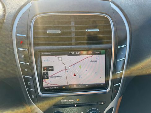 Used 2016 Lincoln MKX Reserve w/ Luxury Package image 15