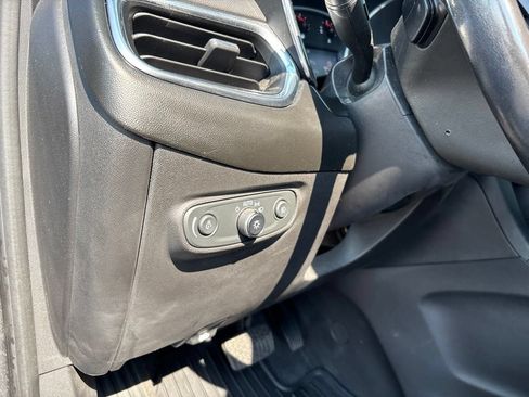 Used 2021 Chevrolet Equinox LT AWD/4WD image 5