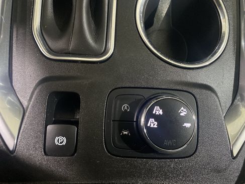 Used 2023 Chevrolet Traverse LT w/ LPO, Floor Liner Package AWD/4WD image 28