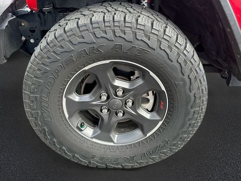 Used 2021 Jeep Gladiator Rubicon image 36