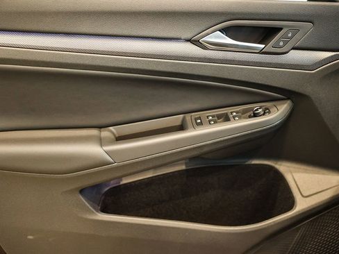 New 2026 Volkswagen Golf image 32