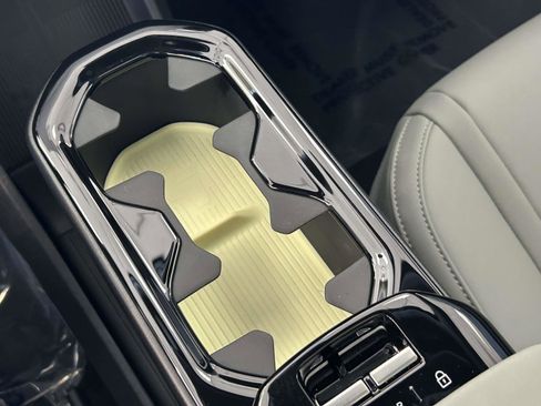 New 2026 Volvo EX30 Cross Country Ultra w/ Protection Package Premier AWD/4WD image 30