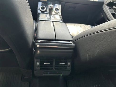 Used 2021 Land Rover Range Rover Evoque SE AWD/4WD image 19