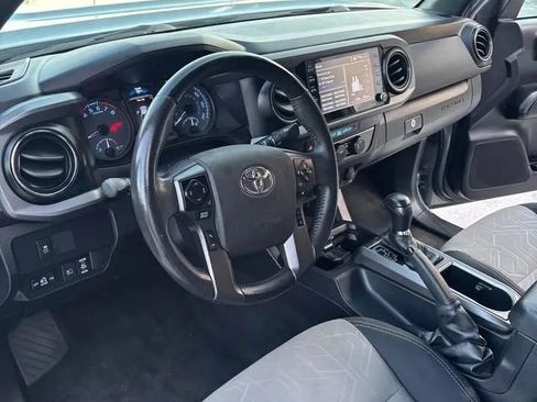 Used 2021 Toyota Tacoma TRD Sport w/ Technology Package AWD/4WD image 9