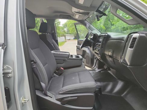Used 2017 Chevrolet Silverado 2500 LT AWD/4WD image 38