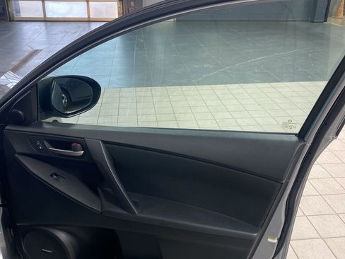 Used 2013 MAZDA MAZDA3 i Touring image 27