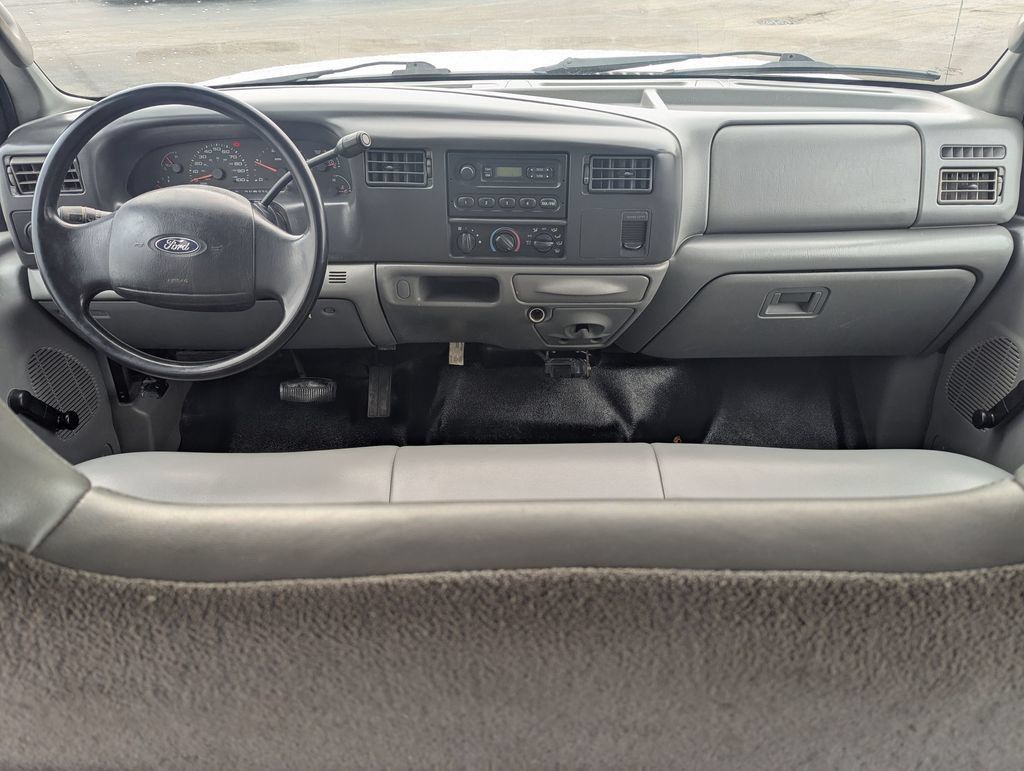 Used 2004 Ford F450 XL RWD image 15