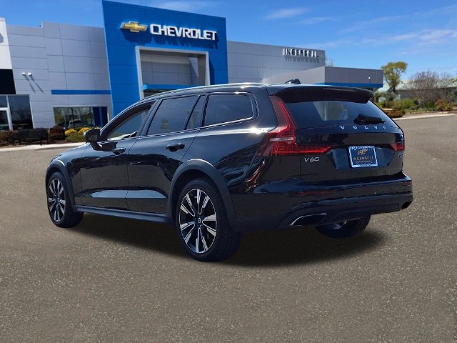 Used 2022 Volvo V60 T5 Cross Country AWD/4WD image 23